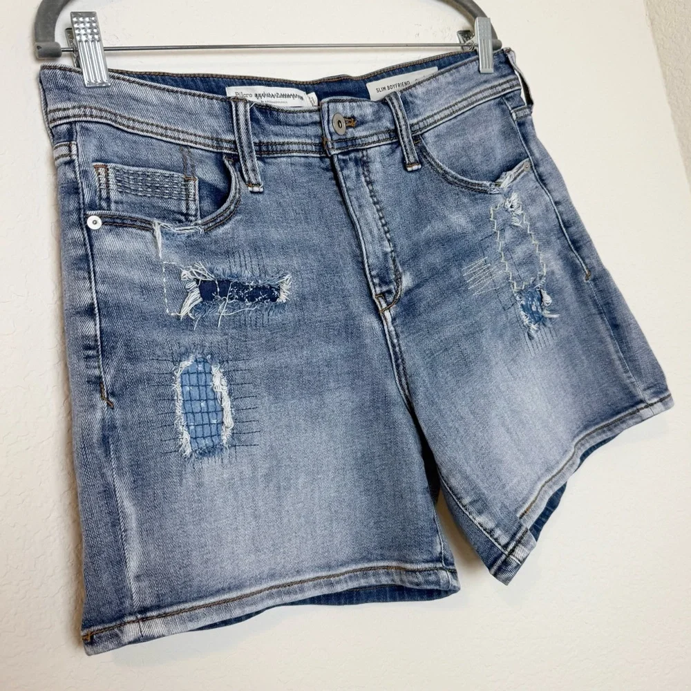 Anthropologie Pilcro Women's Distressed Patchwork Slim Boyfriend‎ Denim Shorts - Picture 6 of 12